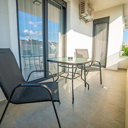 Zoe Apartment Újvidék Kültér fotó